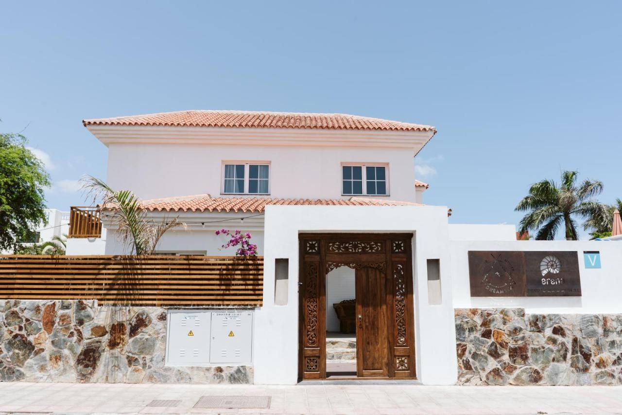 Dreamsea Surf House Fuerteventura Hostel Corralejo Exterior photo